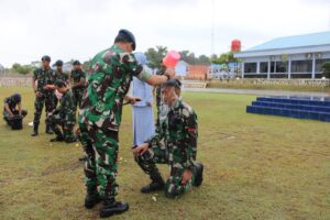 Danlanud Hang Nadim Batam Pimpin Upacara Kenaikan Pangkat Prajurit Priode I