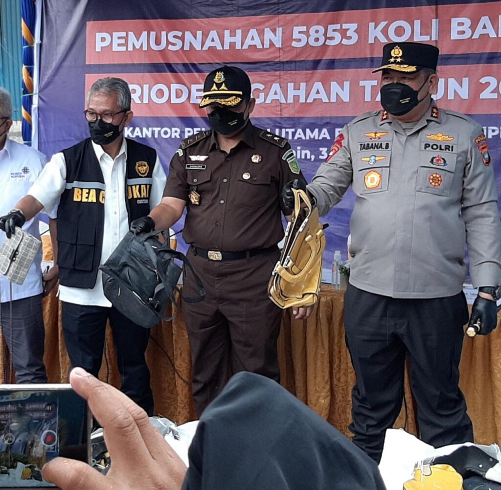 Kejagung Mencium Ada Oknum Terlibat Dalam Importasi Barang Bekas