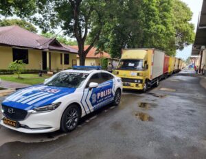 Kapolri Serahkan 30 Ribu Paket Sembako ke Persis Wilayah Jakarta, Banten dan Jabar
