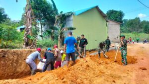 Harmonisasi Personel TMMD Mulai Dirasakan Warga Kampung Seraya Sambau Batam