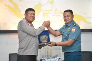 Kapolda Kepri Kunjungi Mako Lanal Dabo Singkep Lingga