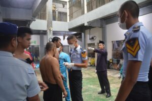 Warga Binaan Rutan Batam Dirazia Usai Peringatan Hari Kelahiran Pancasila, Ini Hasilnya