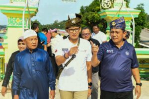 Menparekraf Sandiaga Resmikan Pulau Penyengat Masuk Dalam Daftar 75 Desa Wisata Terbaik Indonesia