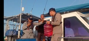 Bakamla RI Evakuasi Kapal Layar Australia di Perairan Natuna Utara