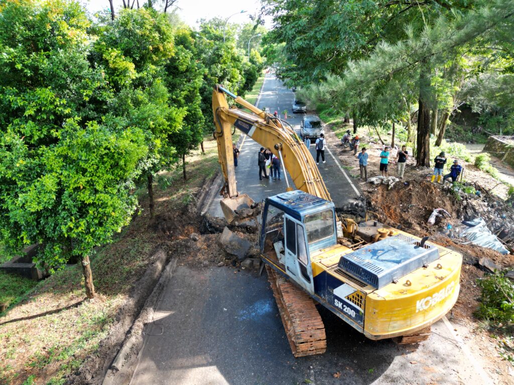 Quick Response BP Batam Lakukan Penanganan Jalan Amblas Gajah Mada – Tiban