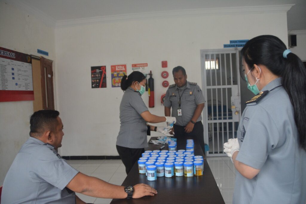 Rutan Batam Tes Urine Mendadak Pada Pegawai, Ini Hasilnya