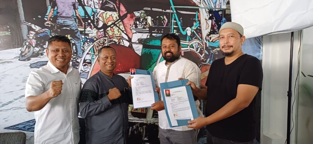 Saibansah-Parna Serahkan Formulir dan Berkas Pendaftaran Calon Ketua PWI Kepri