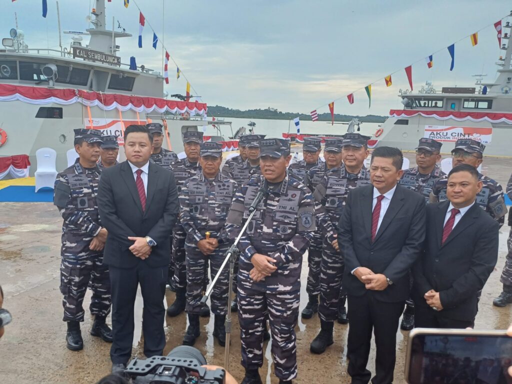 Dua Kapal Baru TNI AL Resmi Memperkuat Pangkalan Banyuwangi dan Nias