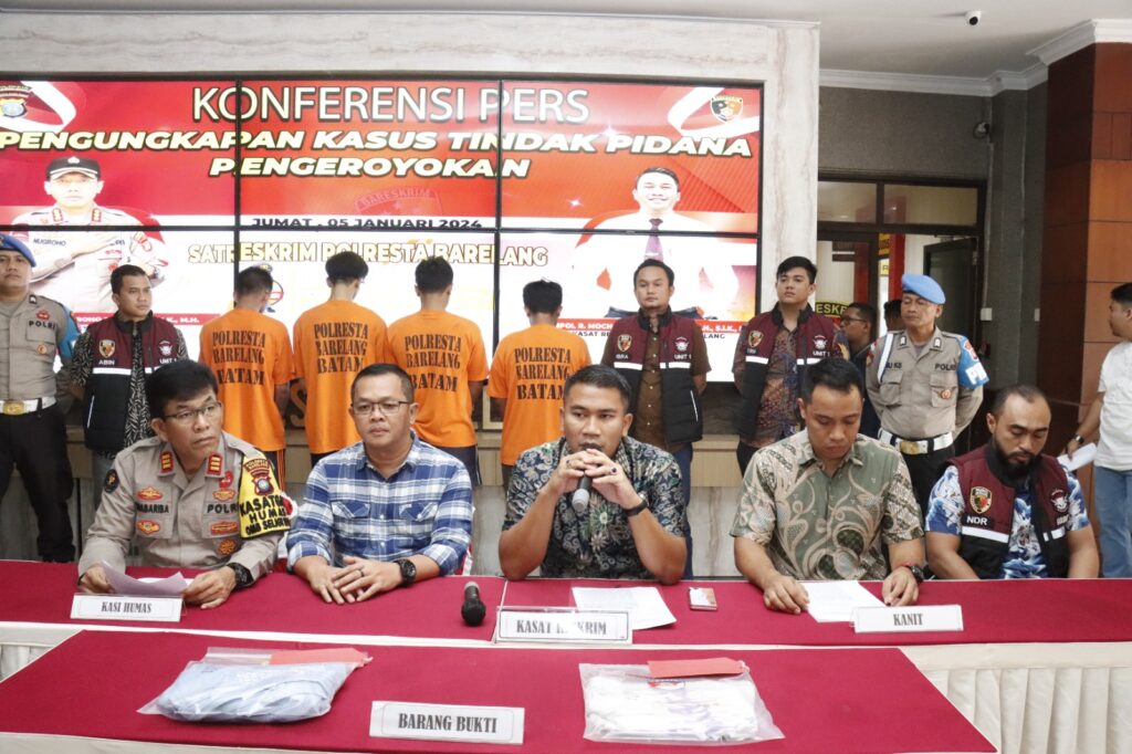 Polisi Ringkus Tiktokers Usai Gebuki Anak Anggota DPRD Kepri di Batam