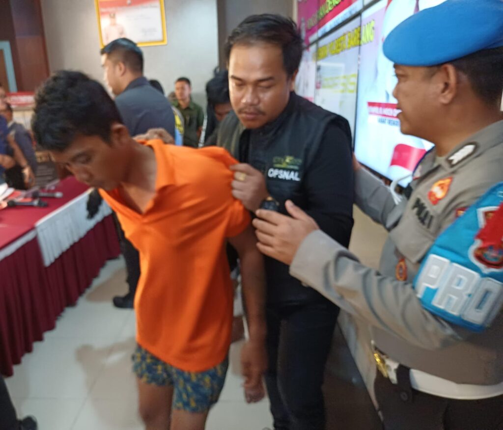 Pelaku Perampokan Apotik Kimia Farma Tak Berkutik di Door Polisi