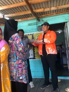 Sempat Dicegah, Dua Caleg Tetap Bagikan Uang Rp 100 Ribu di Belakangpadang