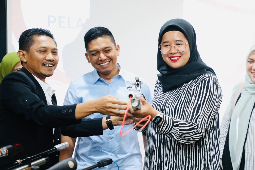 Rani Dorong Perbakin Batam Terus Mencetak Atlet Menembak Berprestasi