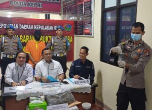 Ditresnarkoba Polda Kepri Gagalkan Pengiriman Ganja Via Ekspedisi JNE
