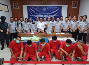 Bongkar Sindikat Narkoba Internasional, BNNP Kepri Tangkap 6 Tersangka 