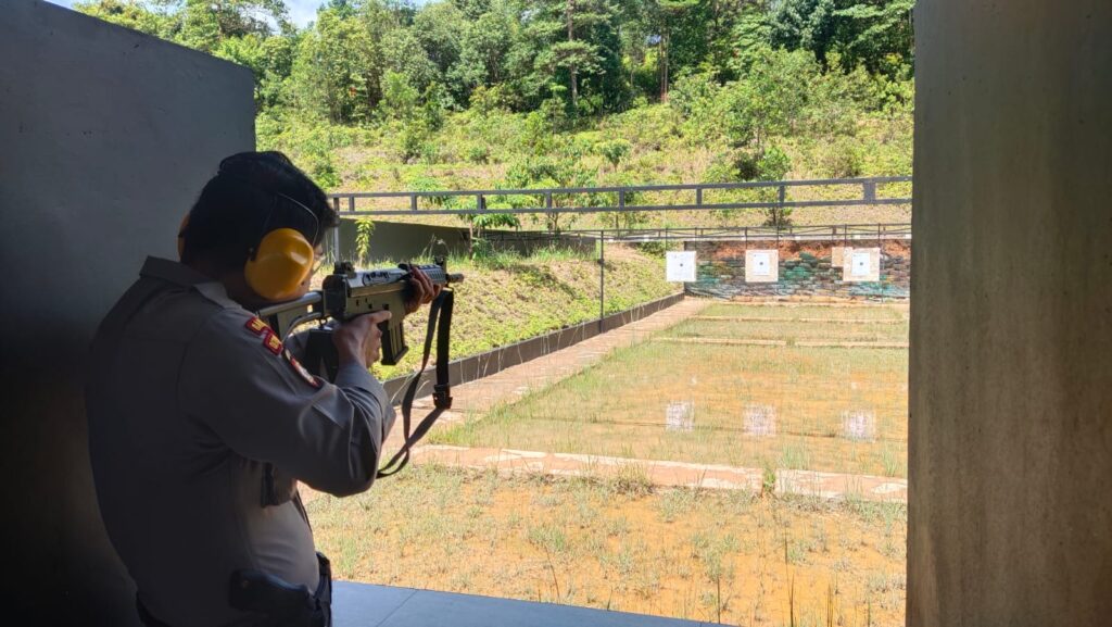 Tingkatkan Kemampuan Personil, Ditpamobvit Gelar Latihan Tembak