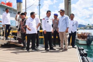 Pemprov Kepri Resmikan Ponton HDPE Pelabuhan Tarempa Anambas