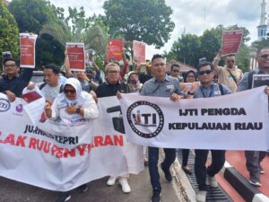 Ratusan Jurnalis Tolak Revisi UU Penyiaran Dari Batam