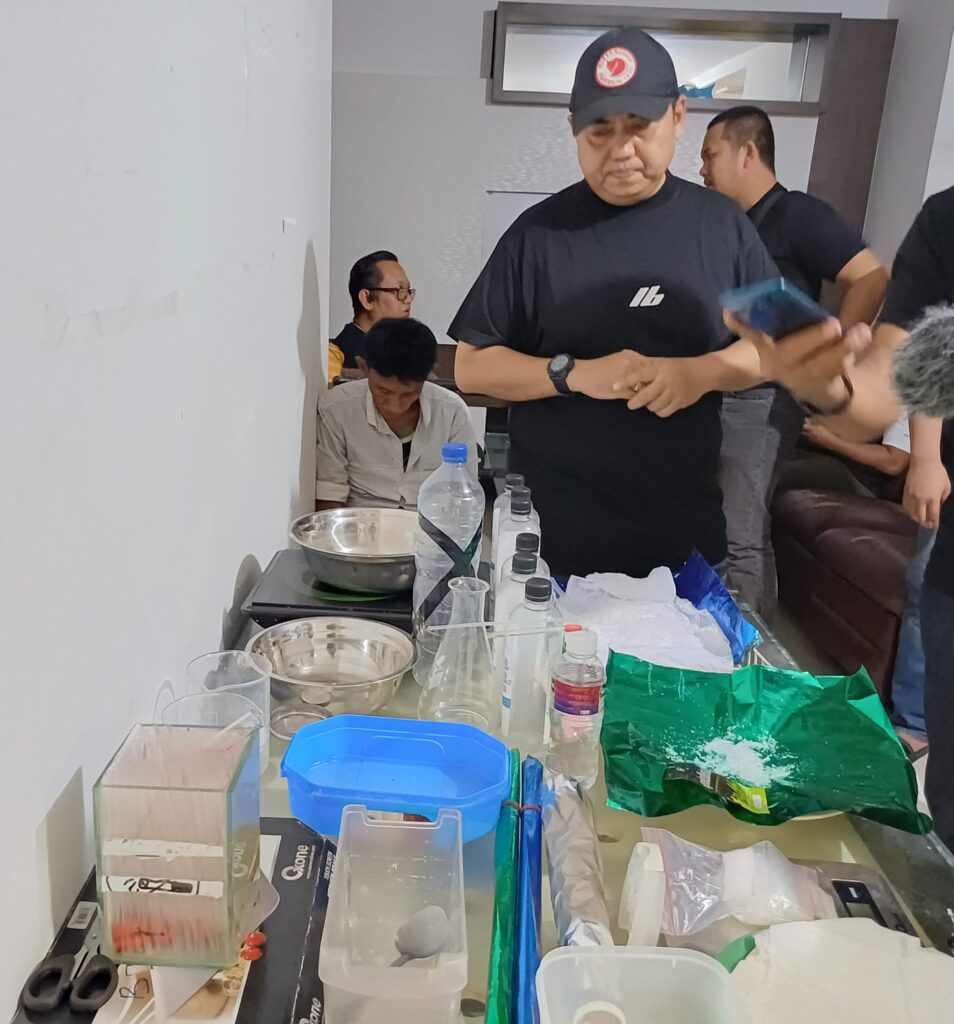 Polda Kepri Ungkap Lokasi Peracikan Sabu Cair di Apartemen Queen Victoria Batam