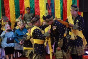 Panglima TNI Diberi Gelar Dato’ Seri Satria Bijaya Negara Saat Tiba di Kepri