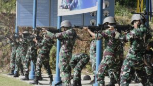 Lantamal IV Gelar Latihan Menembak TW-III TA 2024 Demi Asah Prajurit