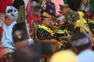 Kapolda Kepri Dianugrahi Dato Seri Indera Pahlawan Dari Lembaga Adat Melayu