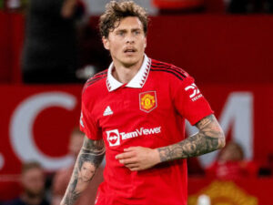 Magic Mourinho, Victor Lindelof Dikabarkan Pindah ke Fenerbahce