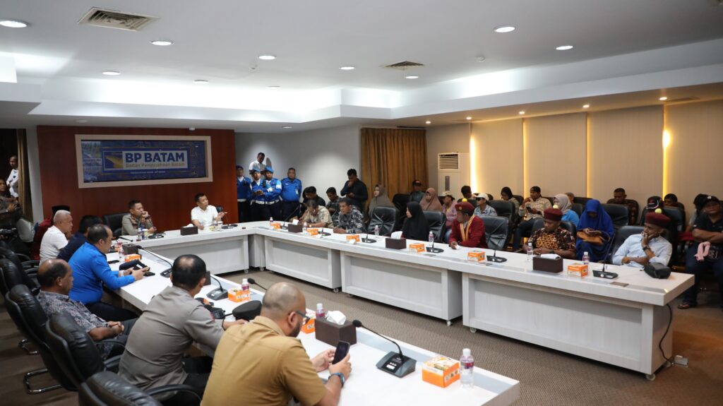Terima Perwakilan Pendemo, BP Batam Dengarkan Aduan Aliran Air