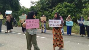Warga Rempang Raih Tasrif Award Dalam Mempertahankan Kampung Adat
