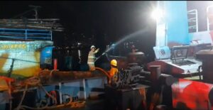 Bakamla RI Amankan Insiden Kebakaran Kapal Nelayan di Dermaga Muara Baru