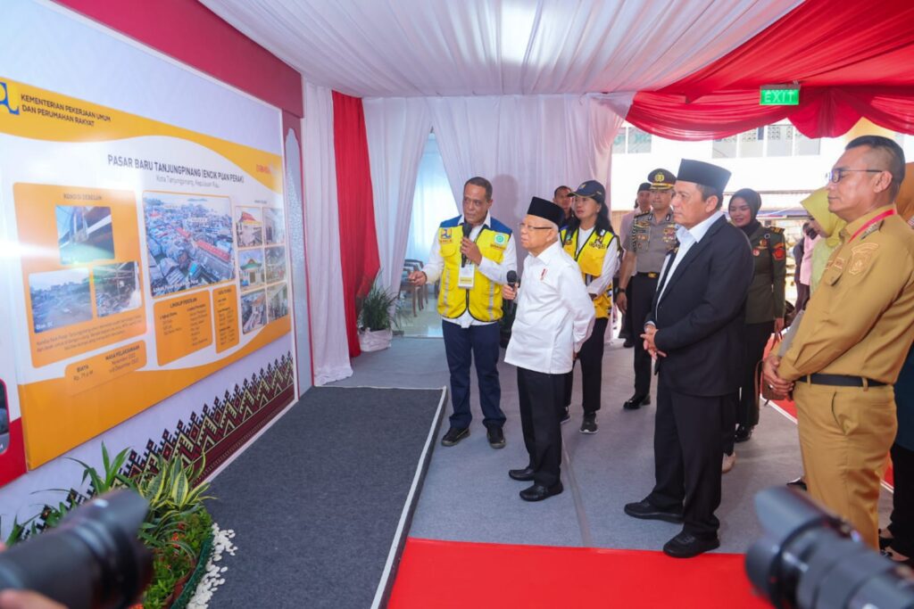Wapres dan Dirjen CK Kementerian PUPR Tinjau Pembangunan Monumen Bahasa di Kepri