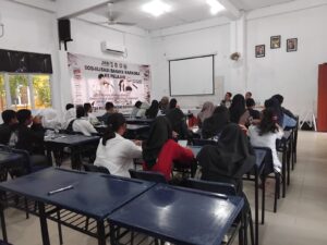 Dalam Sebuah Buku, Sosialisasi Anti Narkoba JMSI dan Polda Kepri Mencari Duta Pelajar 