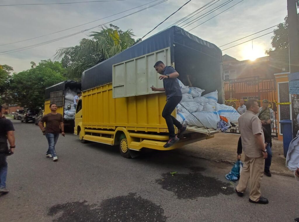 Breakingnews! Polda Riau Gerebek Bos Ballpres Asal Luar Negeri di Batam