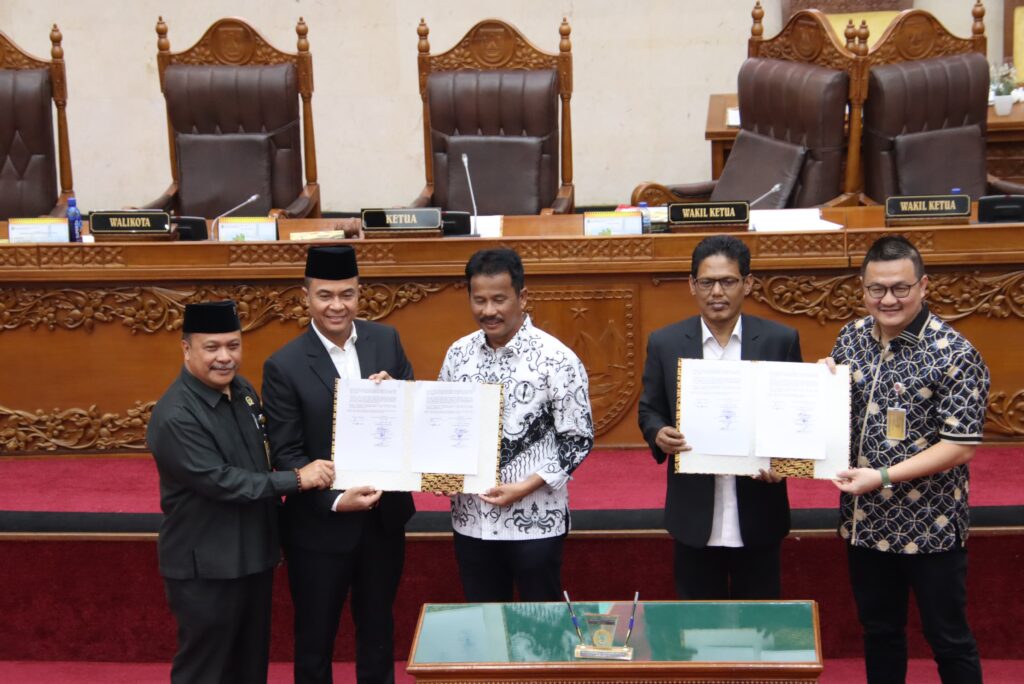 DPRD Kota Batam Setujui APBD Tahun 2025 Rp 4,079 T
