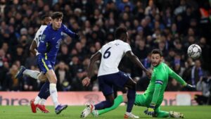 Tottenham Hancur Berkeping-keping Dihadapan Publik Sendiri