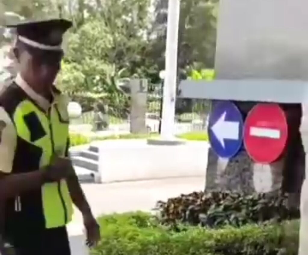 Viral! Video Dugaan BI Kepri Tolak Penukaran Uang Logam Warga Hingga Ngamuk