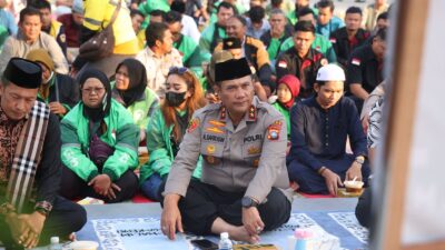 Irjen Pol. Asep Safrudin Gelar Buka Bersama Dengan Driver Online dan Mahasiswa Batam