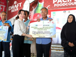 Peduli Kesejahteraan Warga, Wakil Kepala BP Batam Li Claudia Chandra Serahkan Insentif kepada 449 Lansia