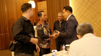 Buka Konferkot VIII PGRI, Wako Amsakar: Masa Depan Batam Bergantung Pada Guru