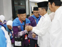 Amsakar Lepas JCH Kloter 1 Embarkasi Batam Berangkat ke Tanah Suci 