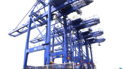 Wakil Kepala BP Batam Tinjau Persiapan Pengoperasian 4 STS Crane dari China