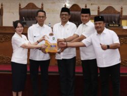 Lanjutkan Pembahasan RPP APBD 2024, Wako Amsakar Ajukan Perubahan KUA/PPAS 2025 ke DPRD Kota Batam