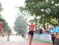 Kepala BP Batam Lepas Atlet Event Lari 10K 2025