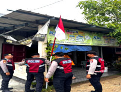 Jelang HUT RI ke 80, Ditsamapta Polda Kepri Bagikan Ratusan Bendera Merah Putih