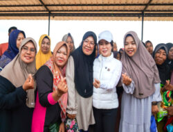 Li Claudia Salurkan Bantuan dan Sumbangan Pembangunan di Rempang Eco City