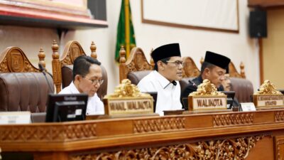 Wako Amsakar Hadiri Paripurna Laporan Bapemperda DPRD Batam
