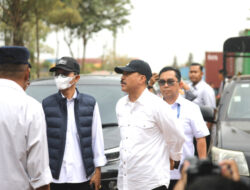 Kepala BP Batam Tertibkan Chassis Kontainer di Bahu Jalan Batu Ampar