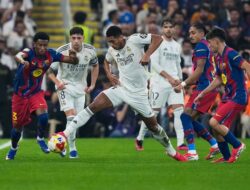 Madrid Kalah Lagi, Barcelona Rayakan Piala Super Spanyol Lewat El Clasico
