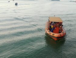 Dua Pekerja PT SGE Terseret Arus Saat Berenang, Satu Tewas Satu Masih Hilang di Laut Bintan