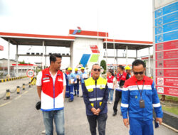Pertamina Patra Niaga Regional Sumbagut Pastikan Kesiapan Layanan Energi Jelang Arus Balik Lebaran Bersama Staf Khusus Menteri ESDM