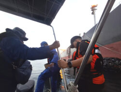 Tim SAR Evakuasi Dua Nelayan Karimun Yang Hanyut Ke Malaysia saat Cuaca Buruk